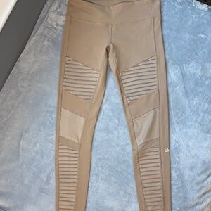 ALO Yoga Beige Leggings